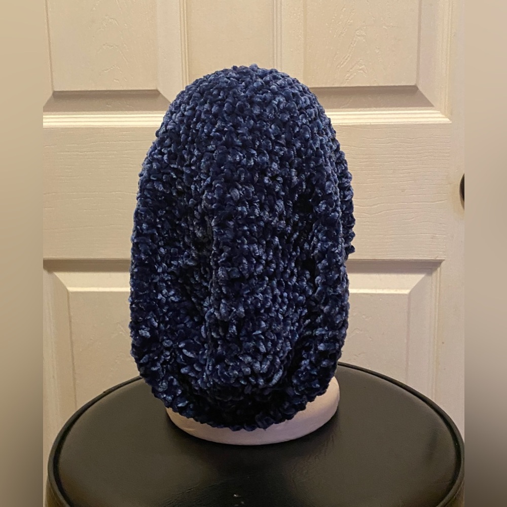 Crochet hat - Picture 6 of 8
